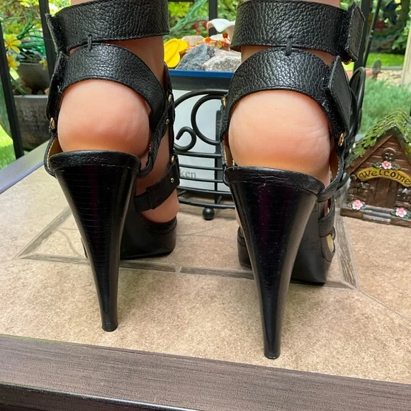 Elegant Black Women's Sandals by Report Signature size 7.5 - Picture 3 of 13